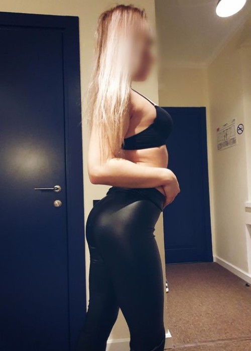 Проститутка Поля Поля